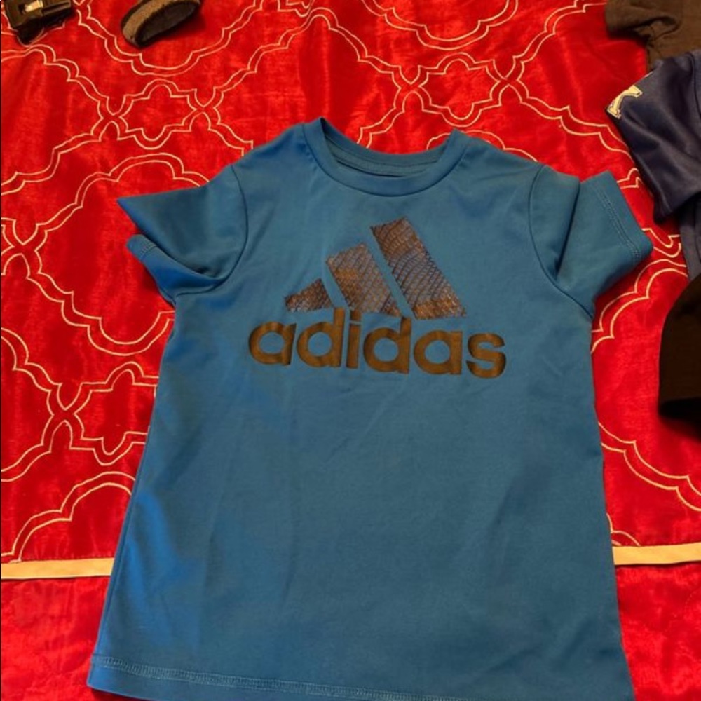 5 tee shirt size 4t - Picture 2 of 6